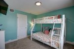 Guest bedroom with twin and full size bunks